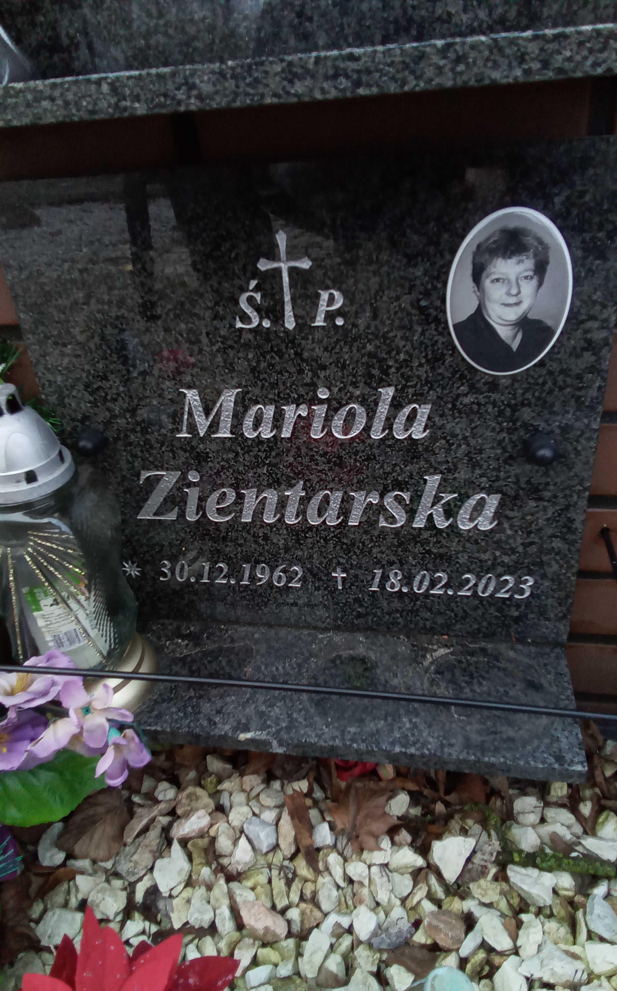 Mariola Zientarska 1962 Toruń - Grobonet - Wyszukiwarka osób pochowanych