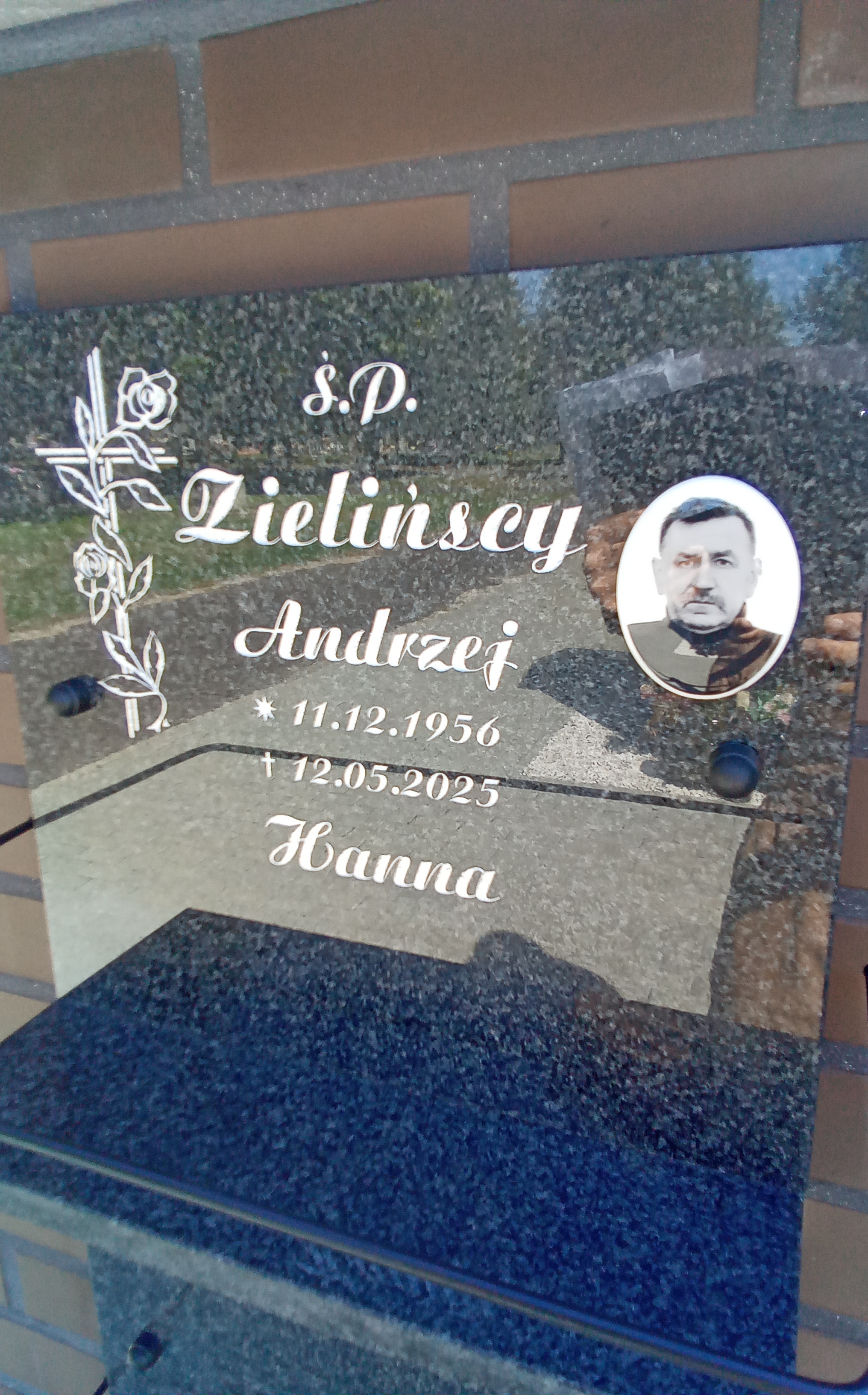 Grób ANDRZEJ ZIELIŃSKI