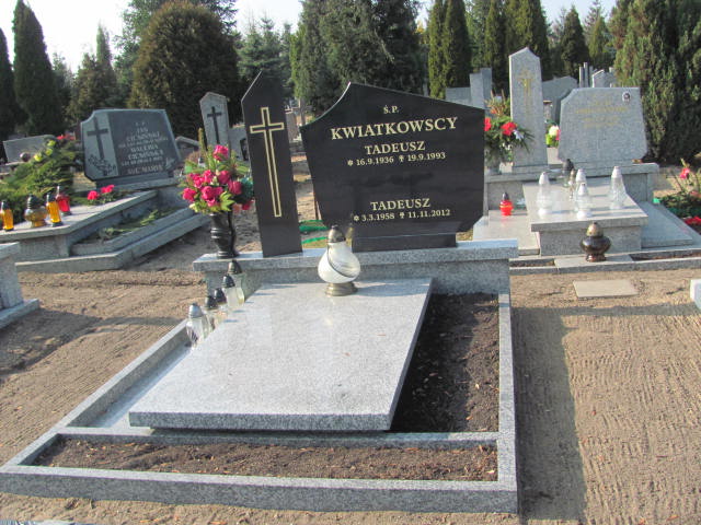 Grób TADEUSZ KWIATKOWSKI