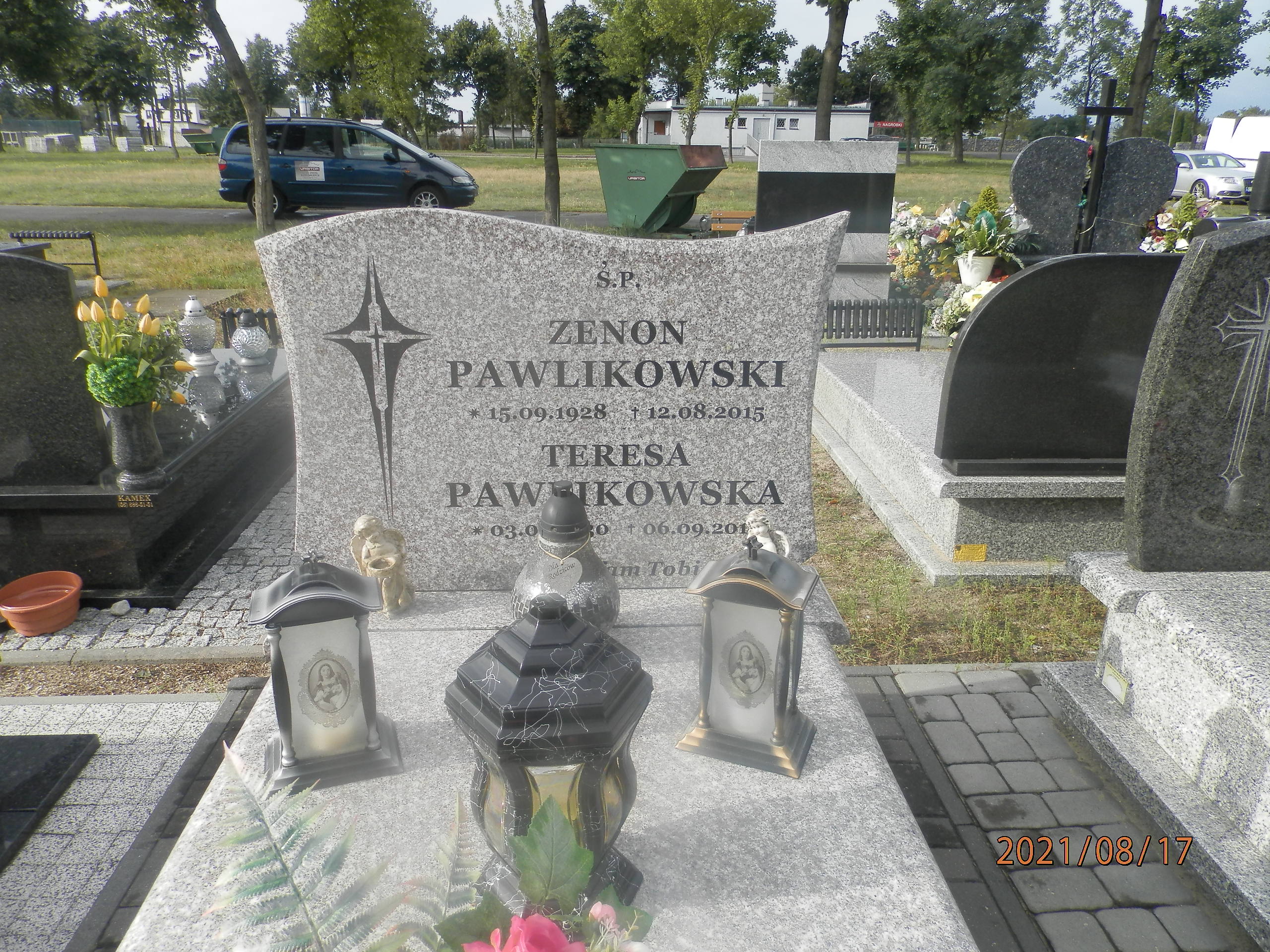 Grób TERESA PAWLIKOWSKA