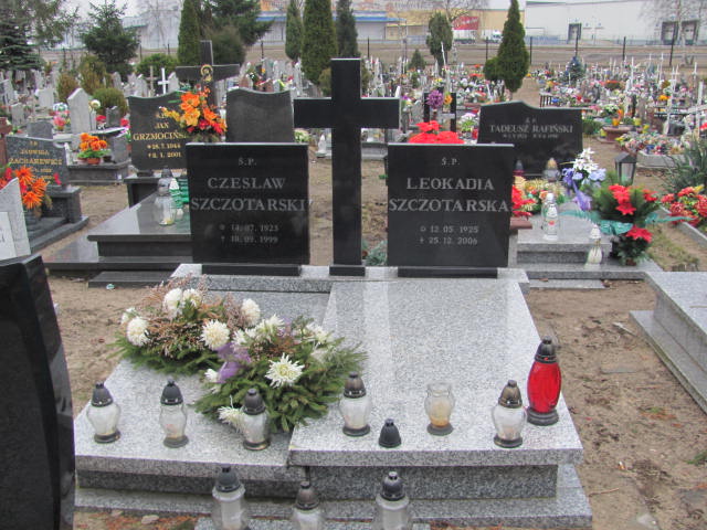 Grób LEOKADIA SZCZOTARSKA