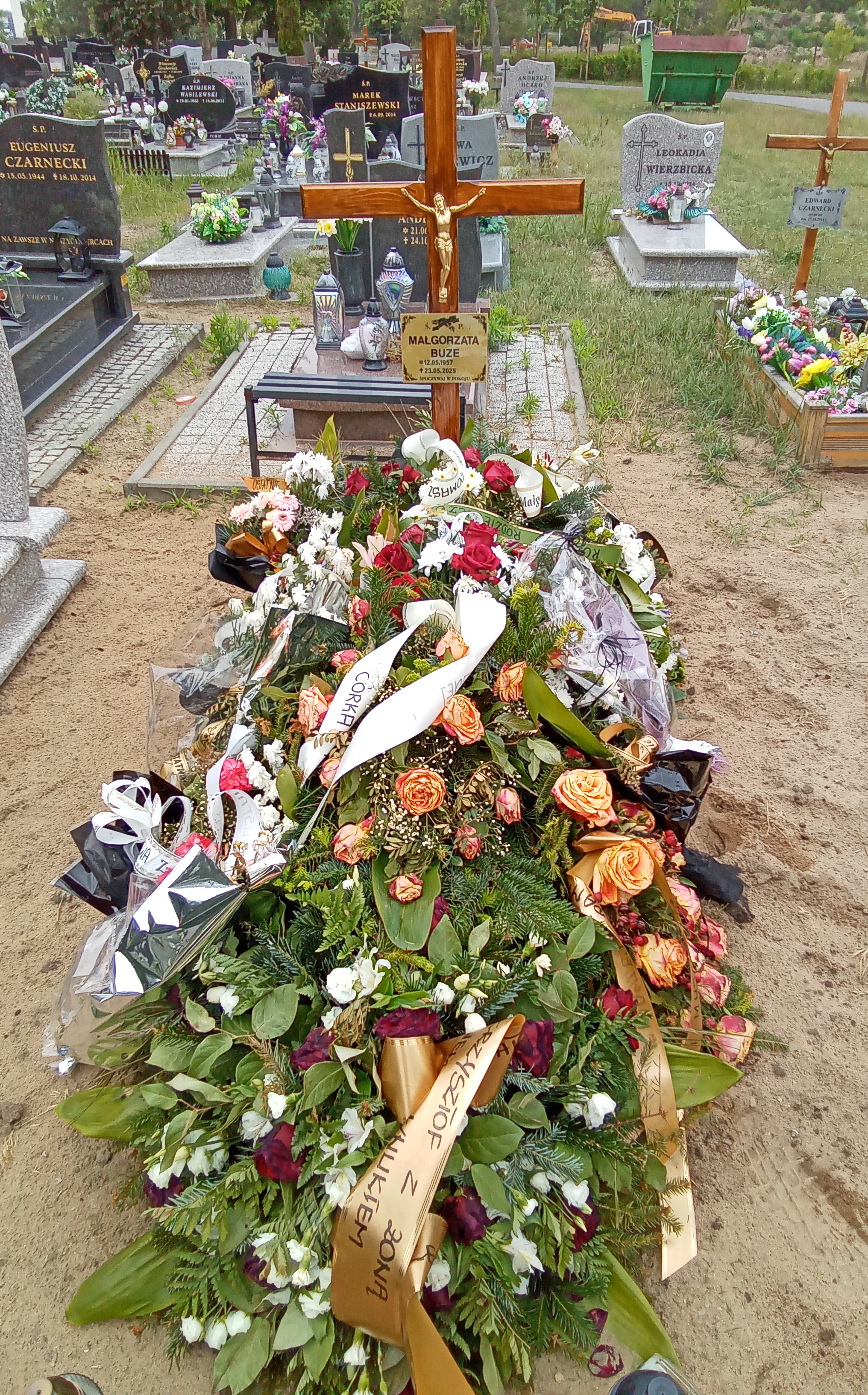 Grób MAŁGORZATA BUZE