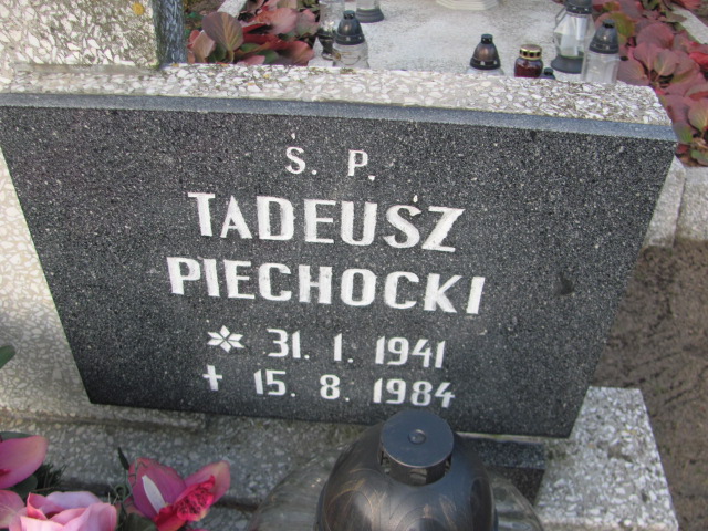 Tadeusz PIECHOCKI 1941 Toruń - Grobonet - Wyszukiwarka osób pochowanych