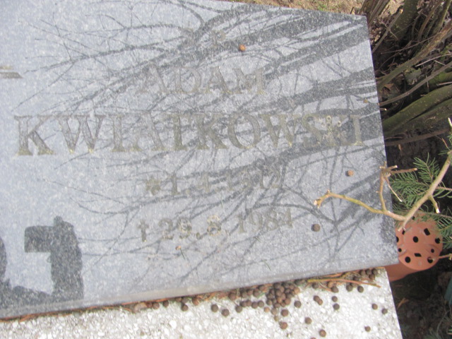 Adam KWIATKOWSKI 1912 Toruń - Grobonet - Wyszukiwarka osób pochowanych