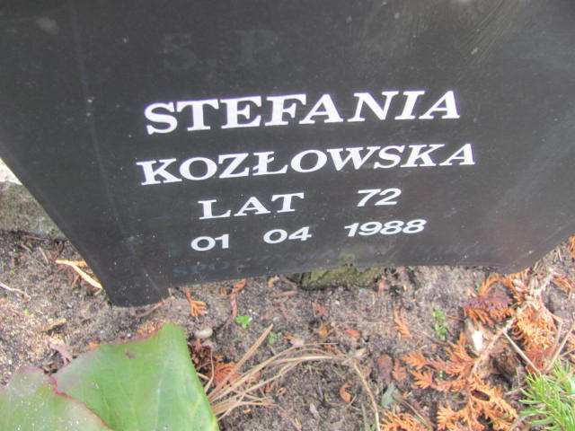 Stefania KOZŁOWSKA 1916 Toruń - Grobonet - Wyszukiwarka osób pochowanych