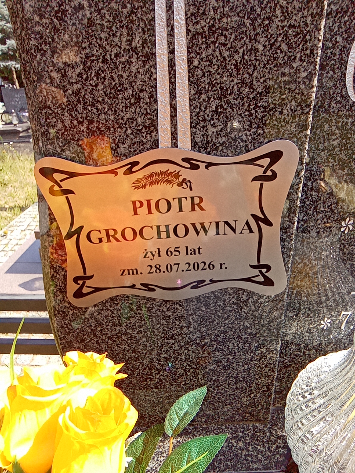 Grób PIOTR GROCHOWNIA