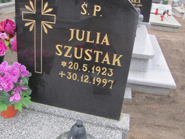 Julia SZUSTAK 1923 Toruń - Grobonet - Wyszukiwarka osób pochowanych