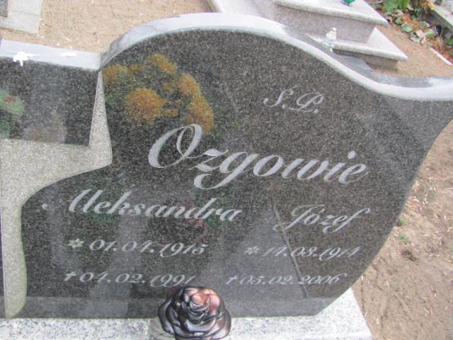 Aleksandra OZGA 1915 Toruń - Grobonet - Wyszukiwarka osób pochowanych