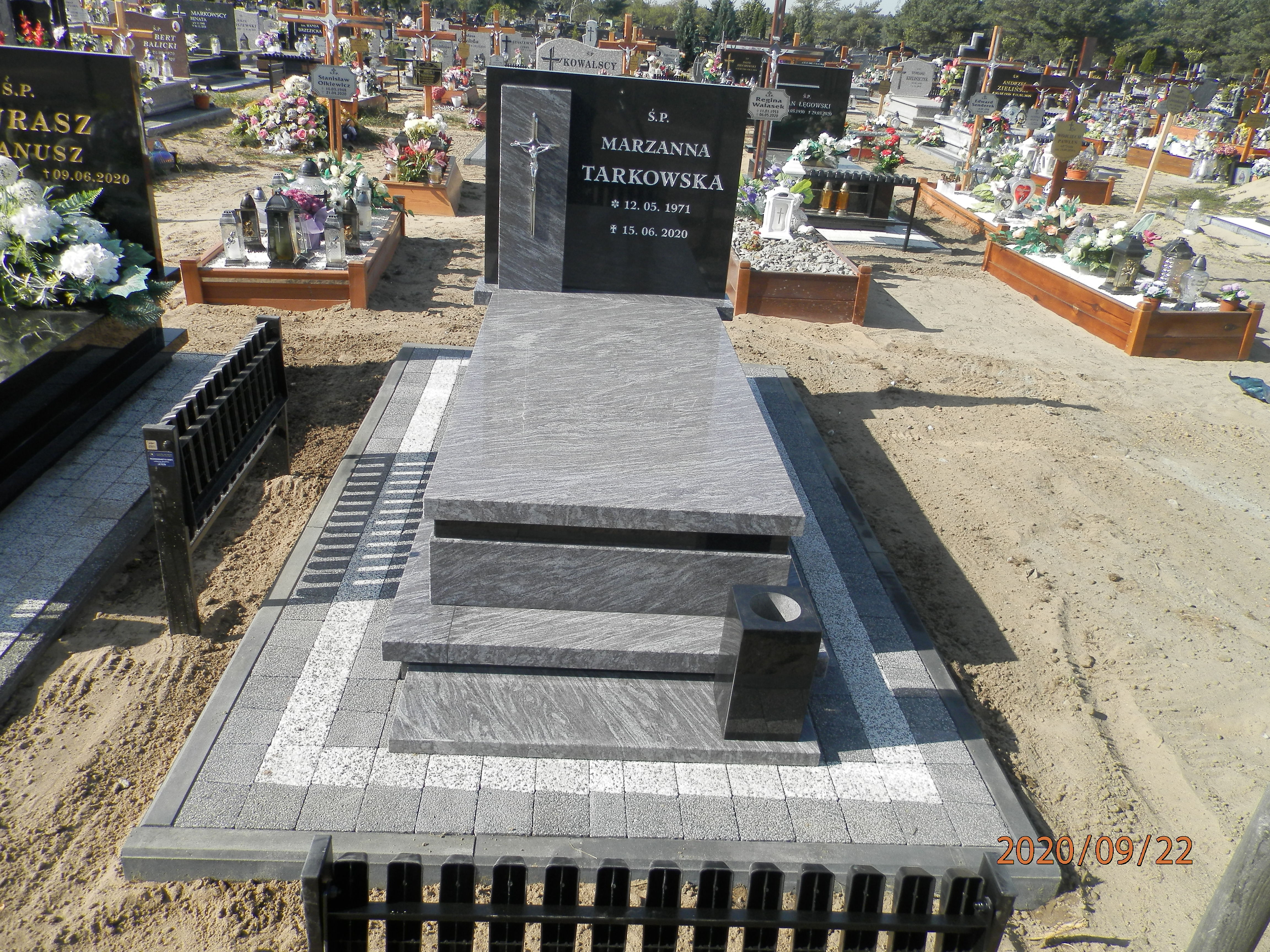 Grób MARZANNA TARKOWSKA