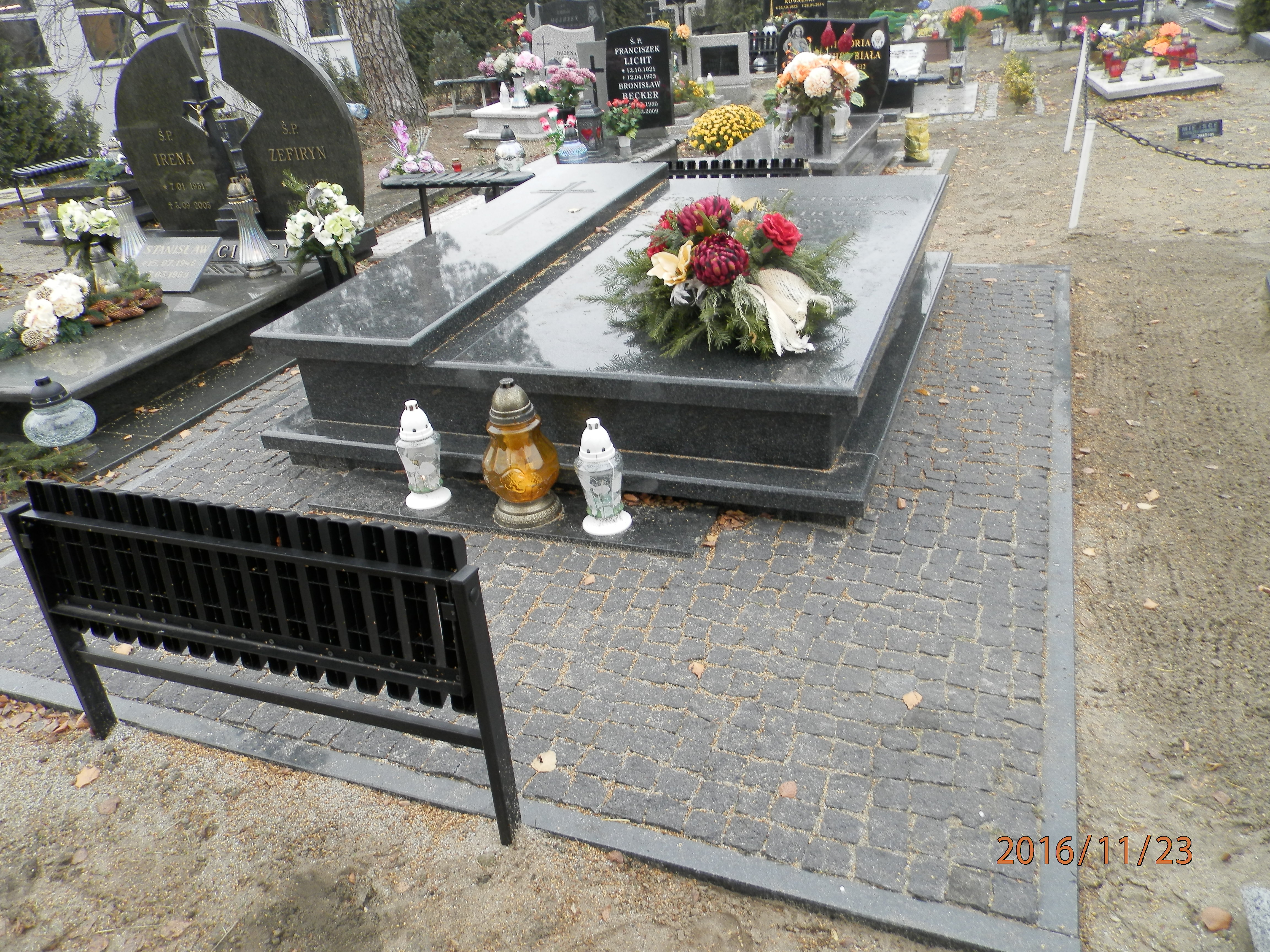 Barbara CHOLEWA  1957 Toruń - Grobonet - Wyszukiwarka osób pochowanych