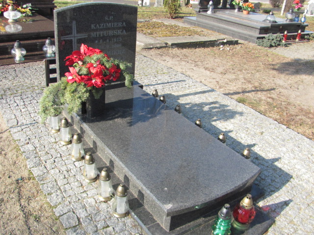 Grób KAZIMIERA MITURSKA